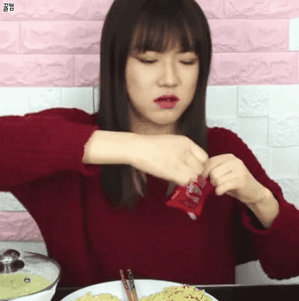 99ad93c40a504a61f45744c3bb939191_1648809132_2381.gif